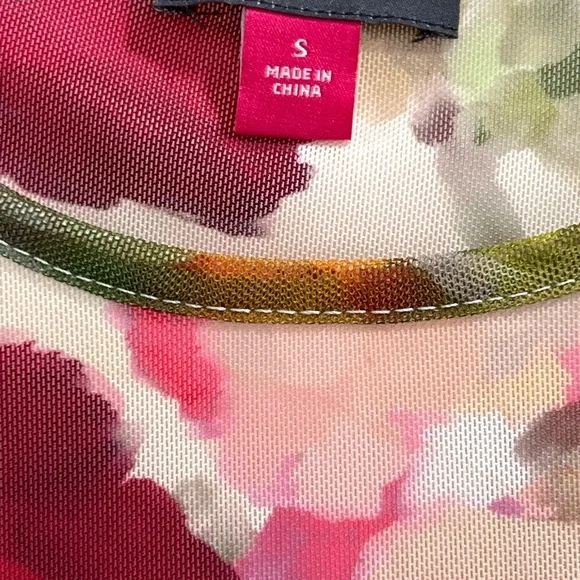 Vince Camuto - Floral Multicolor Top - Picture 4 of 5